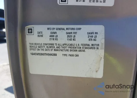 1996 Buick Park Avenue z USA, uszkodzony, nr VIN 1G4CW52K6TH644269